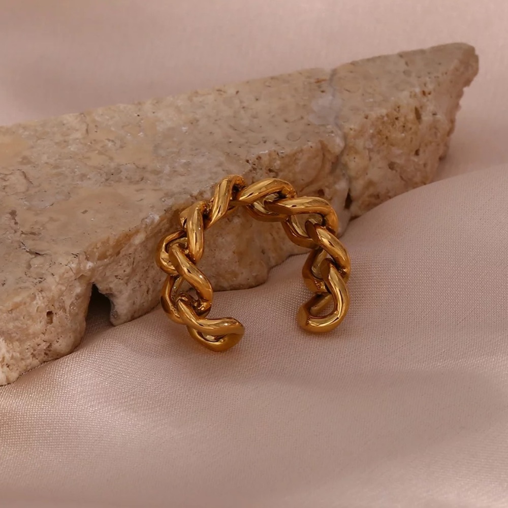 New Adjustable 18K Gold Chic Chunky Cuban Chain Ring, cute Ring, shiny Ring. - Picture 5 of 7